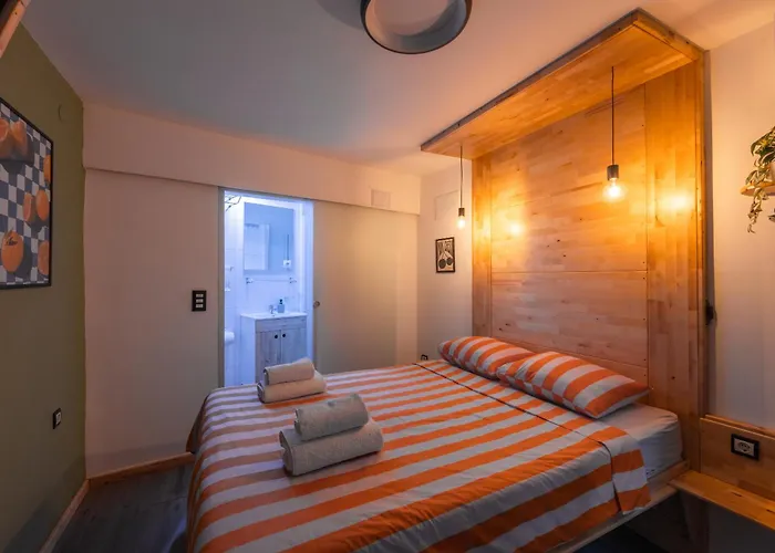 Studio Apartment & Room Split-Two Different Units!