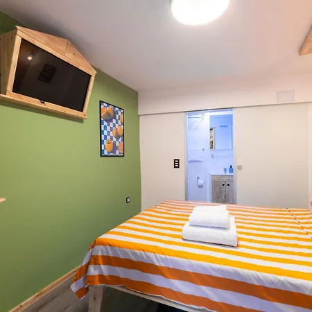 Studio Apartment & Room Split-Two Different Units! Exterior photo